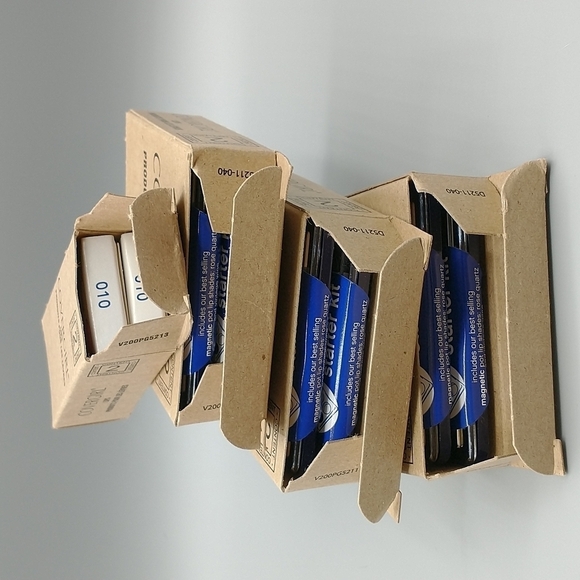 Lot of Covergirl Magnetic Color Pots Starter Kits and Refills - Picture 5 of 5